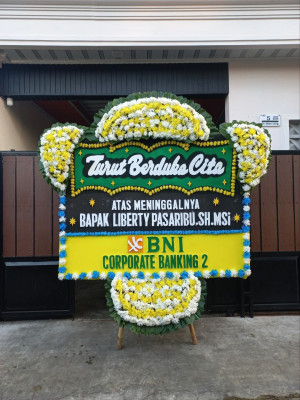 Papan Bunga Duka di Lingsar